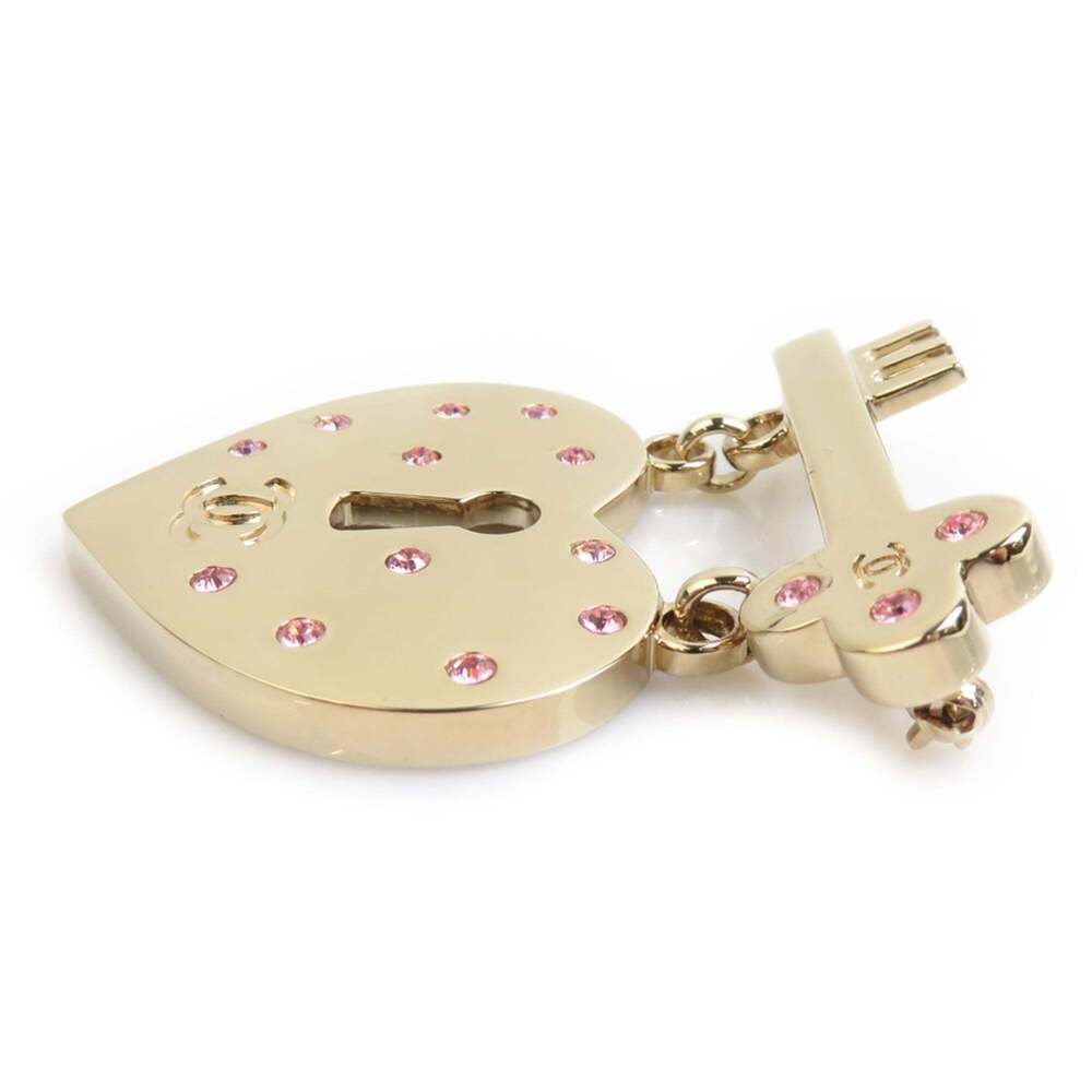 CHANEL Pink Heart Brooch - Picture 4 of 8